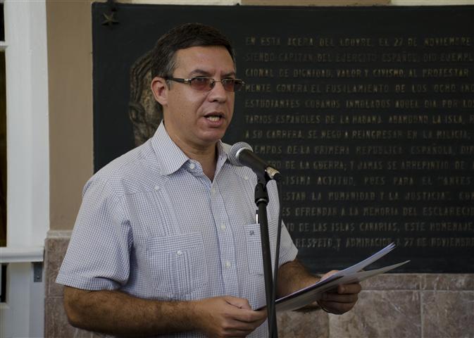 acto 1 (Small)