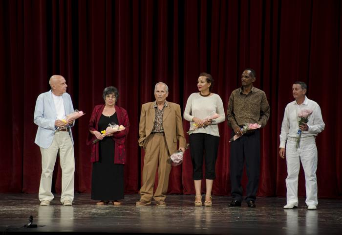 homenaje a los fundadores (Small)