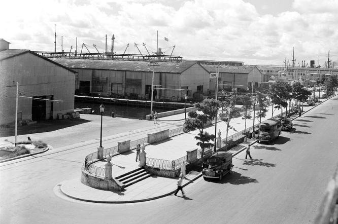 00Espigones, a la vera de la Alameda de Paula, 1947