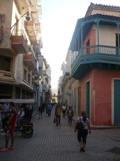 6-Teniente Rey y Aguiar, hacia la Plaza Vieja
