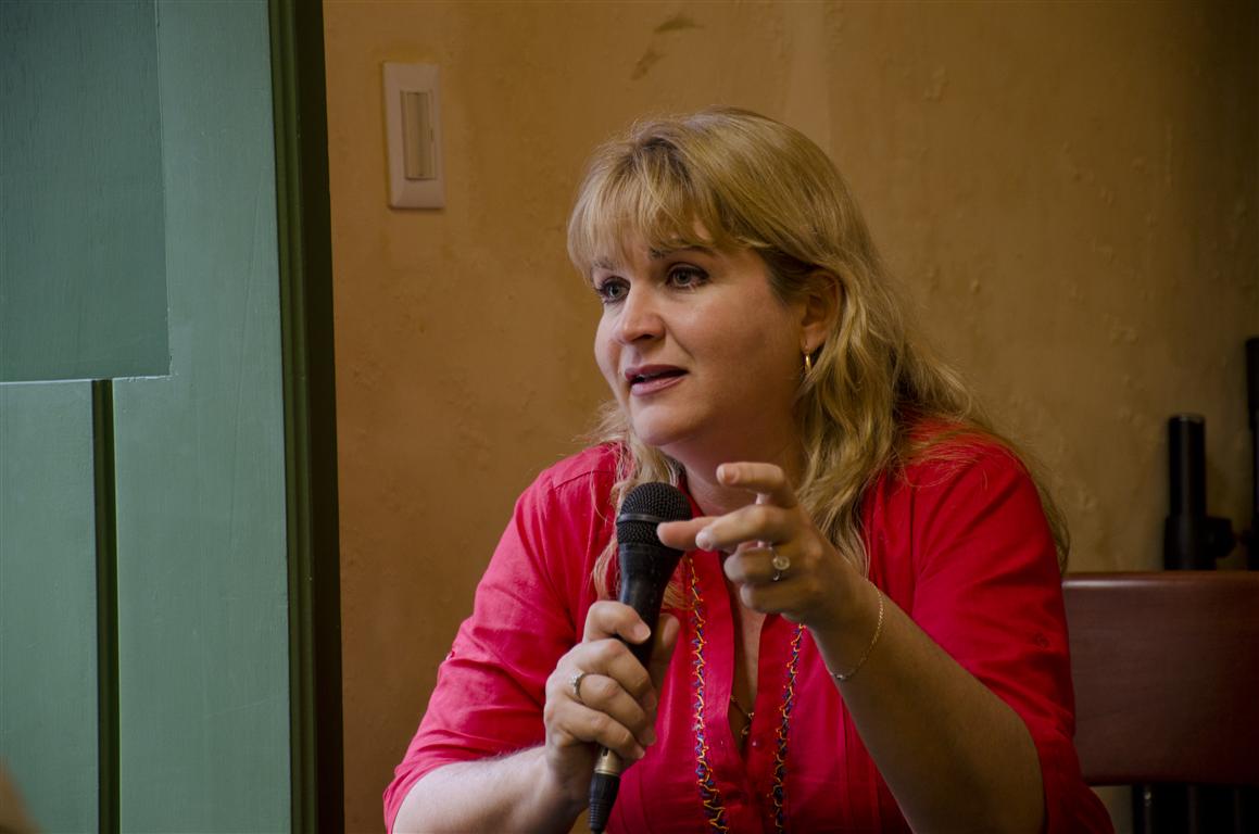 Magda Resik, directora de Habana Radio