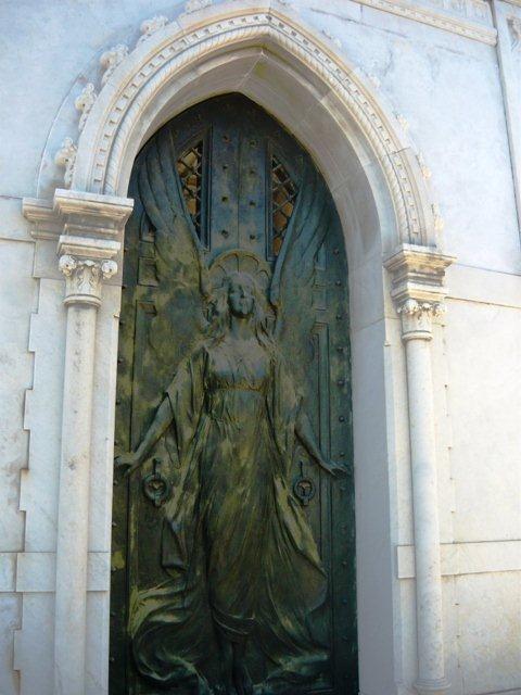 Capilla Aspuro, detalle puerta
