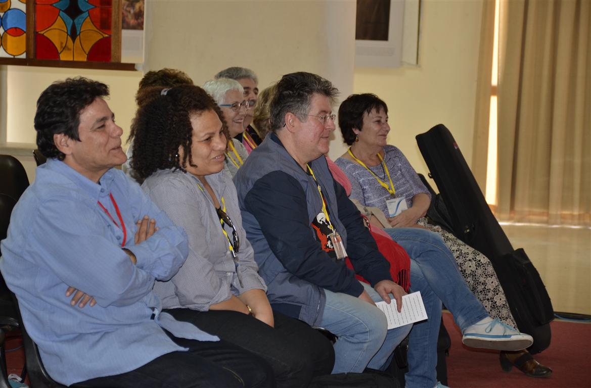 encuentro con 3 (Medium)