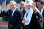 El General de Ejército Raúl Castro Ruz, Presidente de los Consejos de Estado y de Ministros Despide a Su Santidad Kirill Patriarca de Moscú y de toda Rusia, en el aeropuerto José Martí. Foto: Jorge Luis González / Granma