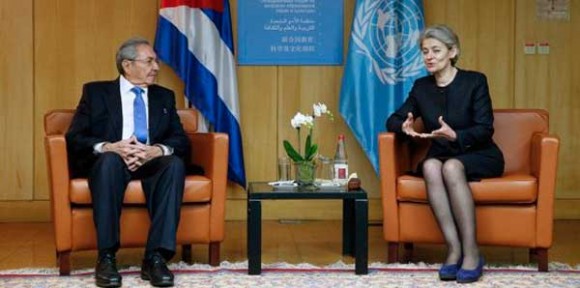 Con la directora general de la UNESCO, Irina Bokova (Foto: Cubadebate)