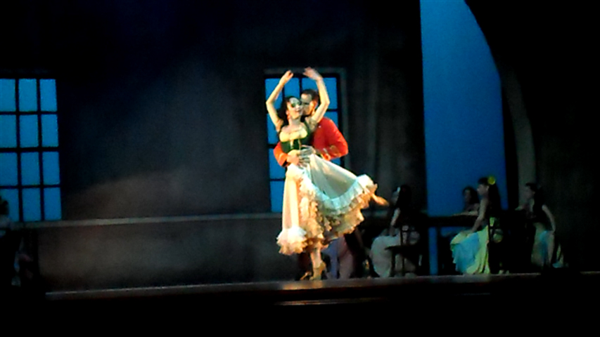 1 (Small) copia