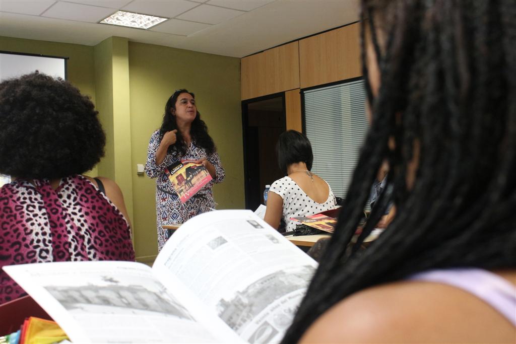 Katia Cárdenas, directora de Gestión Cultural, compartió la experiencia del Programa Cultural