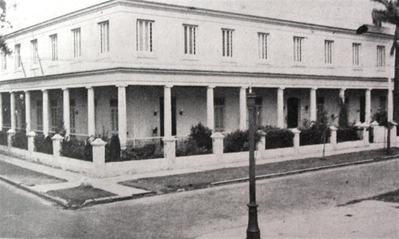 El colegio de niñas, 1925 (Small)