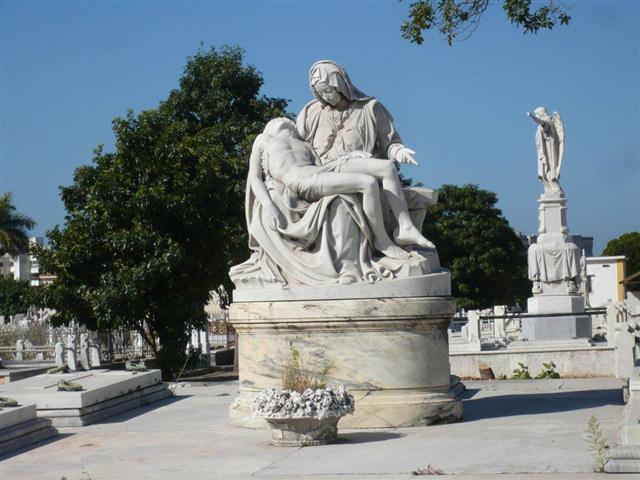 3-La Piedad en el Cementerio de Colón (Small)