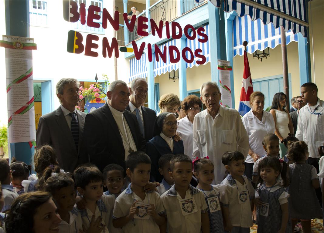 visita a guardería de niños (Medium)