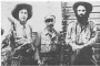 De izquierda a derecha William Gálvez, Félix y Camilo Cienfuegos. Cuba, 1958.
