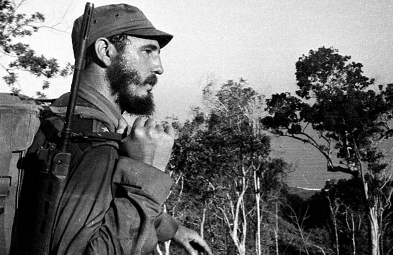 fidel-vuelve-a-la-sierra