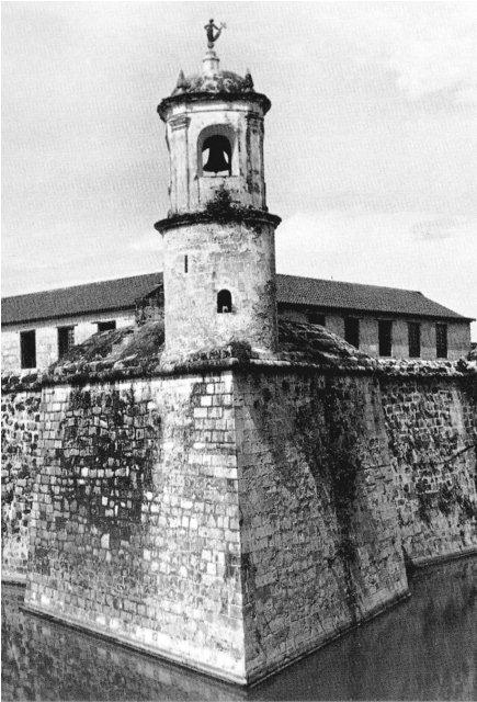 1-La giraldilla, torre del Homenaje, Castillo de la Fuerza, déc. '70