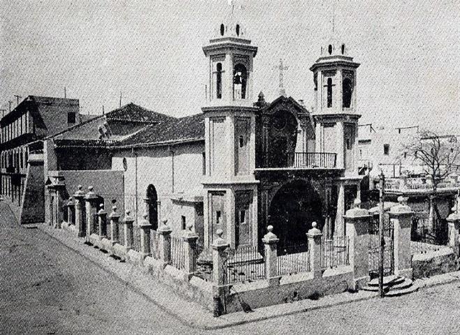 1-la iglesia con el edificio al fondo. (Small)