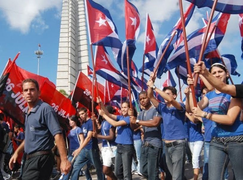 jovenes-cubanos