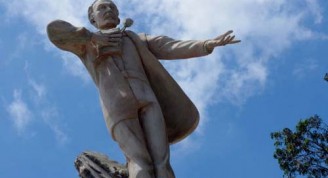 Monumento de José Martí en Guatemala