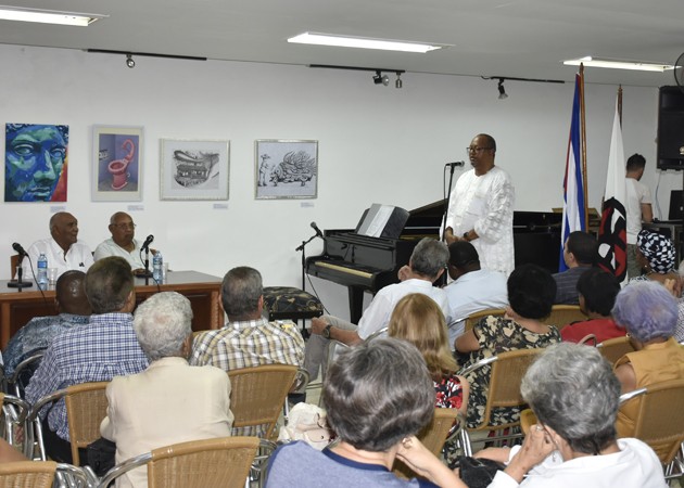 dia-africa-villena2-bruzon