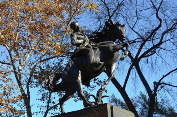 jose-marti-estatua-nueva-york-10-580x384