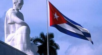 jose-marti-bandera-cubana-palma-real