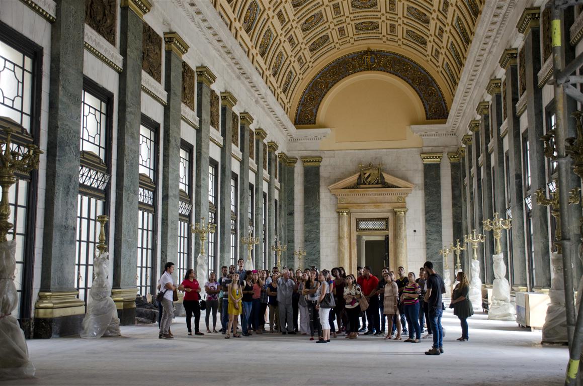 RECORRIDO CON JÓVENES POR EL CAPITOLIO 17 (Medium)