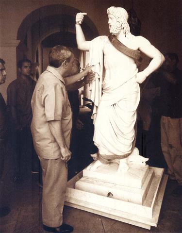 estatua de neptuno (Small)