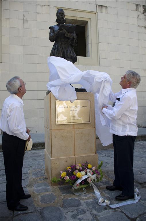 orden isabel la catolica a eusebio (develan escultura de cervantes) (1) (Medium)