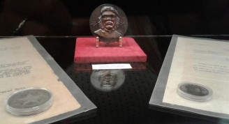 Cartas Félix Che y monedas (Medium)