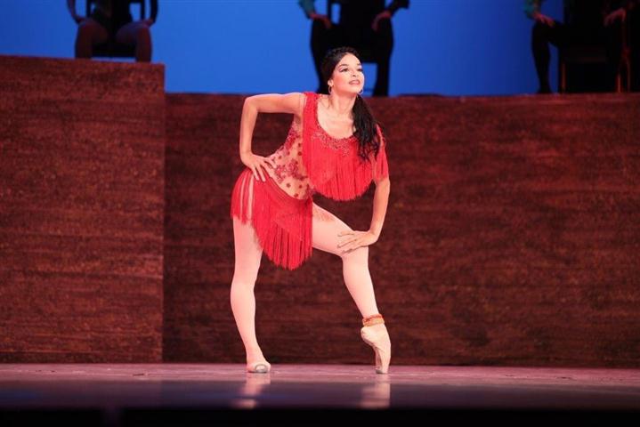 La destacada primera bailarina del BNC Viengsay Valdés en el papel de “Carmen”