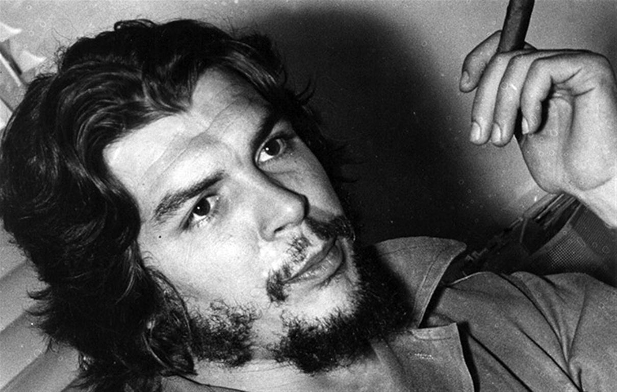 ernesto-che-guevara (Medium)
