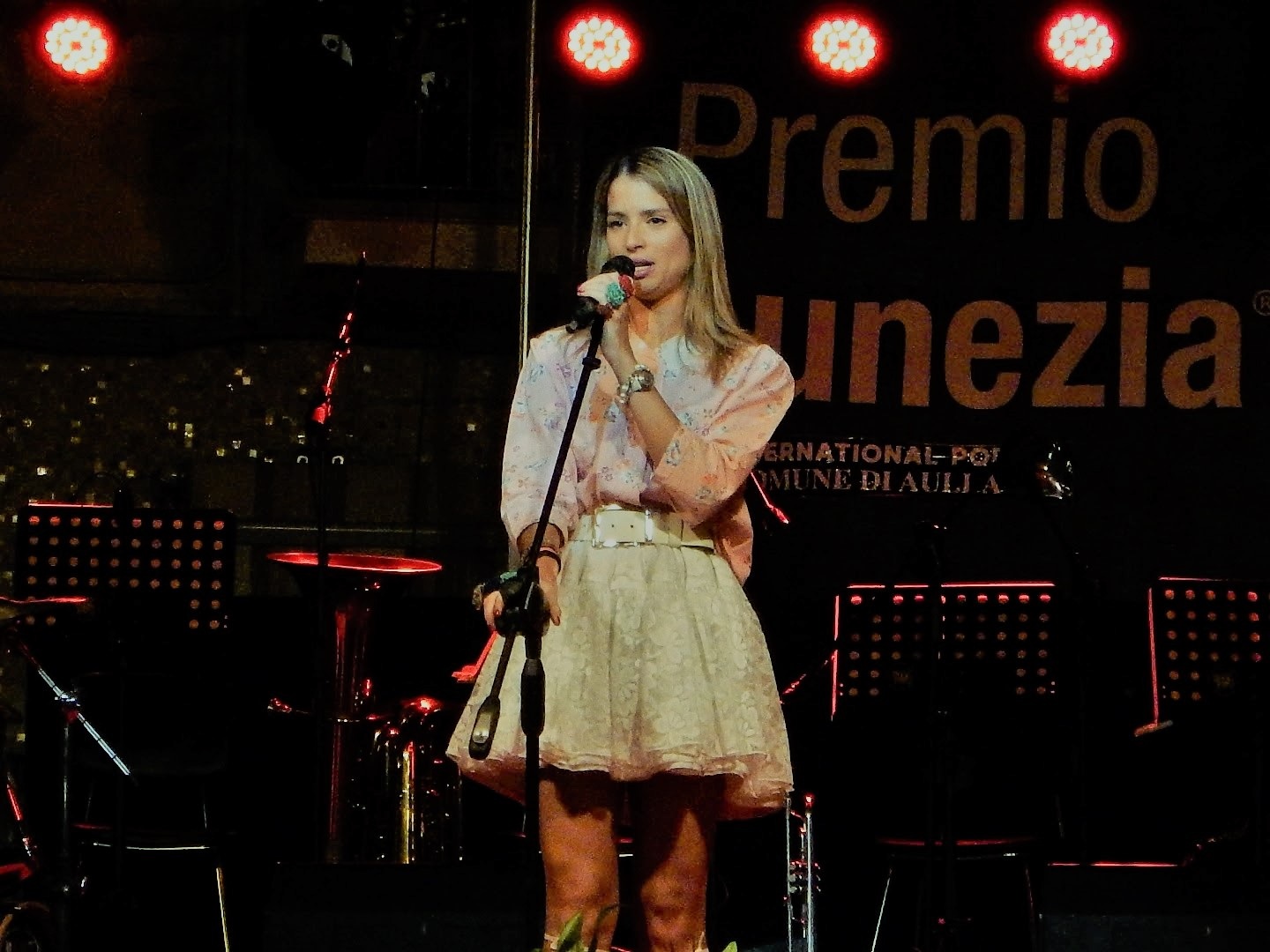 Mónica