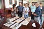 Ocar López Rivera en el Palacio del Segundo Cabo junto a Michael González Sánchez, director de Patrimonio, Alexis Plasencia, especialista de la Oficina del Historiador de la Ciudad, Edwin González, delegado de la Misión de Puerto Rico en Cuba y su hija Clarissa. Foto: Karoly Emerson/ Siempre con Cuba/ ICAP.