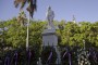 Acto por el 10 de octubre en la Plaza de Armas, del Centro Histórico habanero