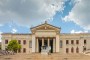 Front_view_of_Universidad_de_La_Habana