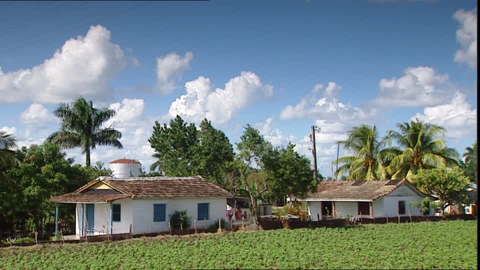 788464064-antillas-mayores-cuba-cabana-asentamiento