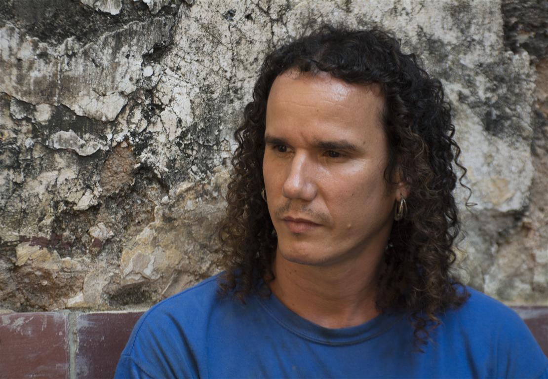 alejandro cordovés (Medium)