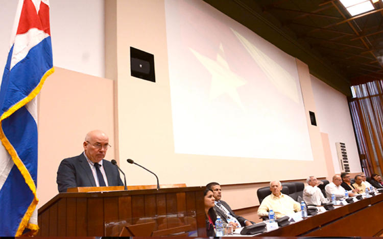 Vice ministro 1ro Ángel Vilaragaut Inauguración de la XXII Conferencia científico técnica de la Construcción .Palacio de convenciones. La Habana 2 de Abril 2018. Foto heriberto González Brito.