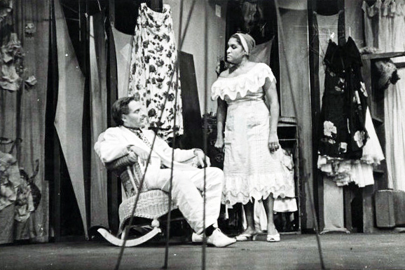 representacion-de-la-obra-recuerdos-de-tulipa-en-cuba