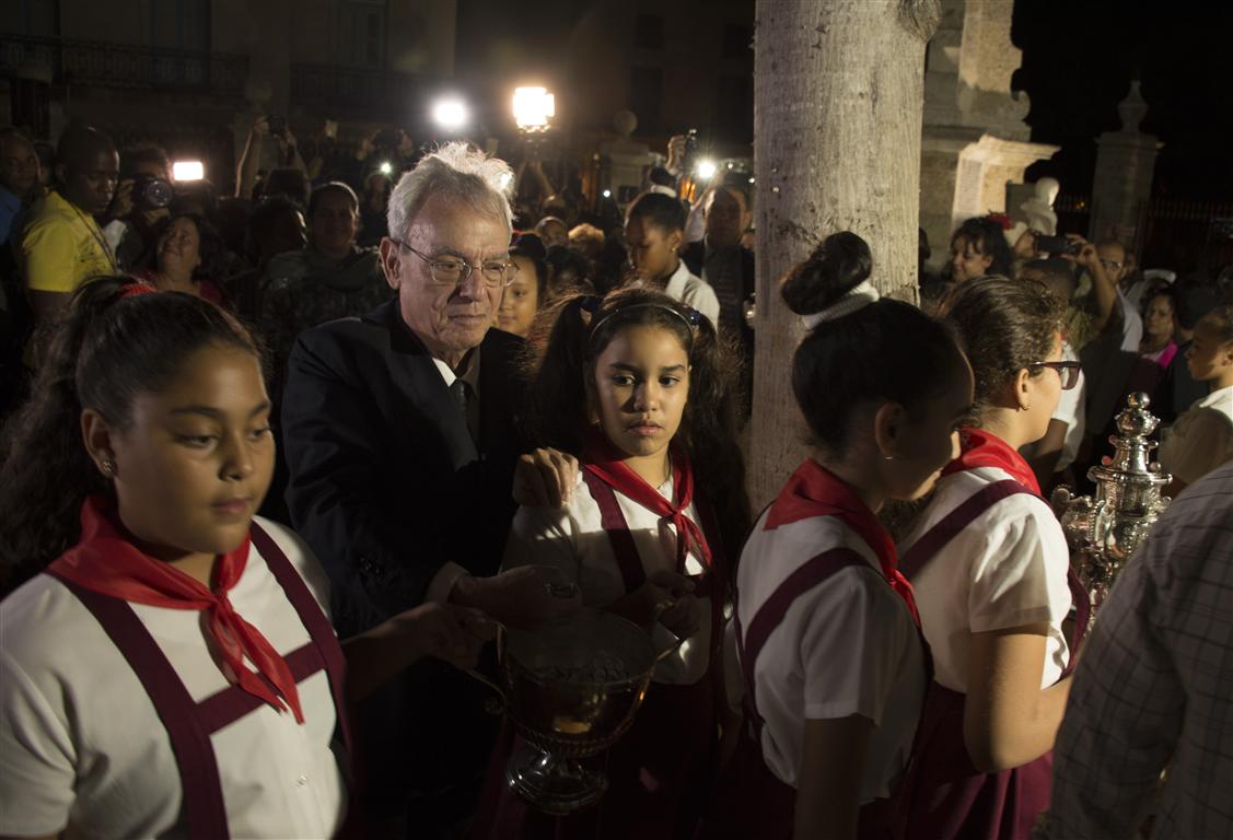 ceremonia de la ceiba leal y pioneros (Medium)