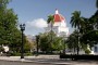 El X Taller de Ciudades Patrimoniales Cubanas incluyó el recorrido por sitios emblemáticos de la ciudad de Cienfuegos. /Foto tomada del periódico "5 de septiembre"