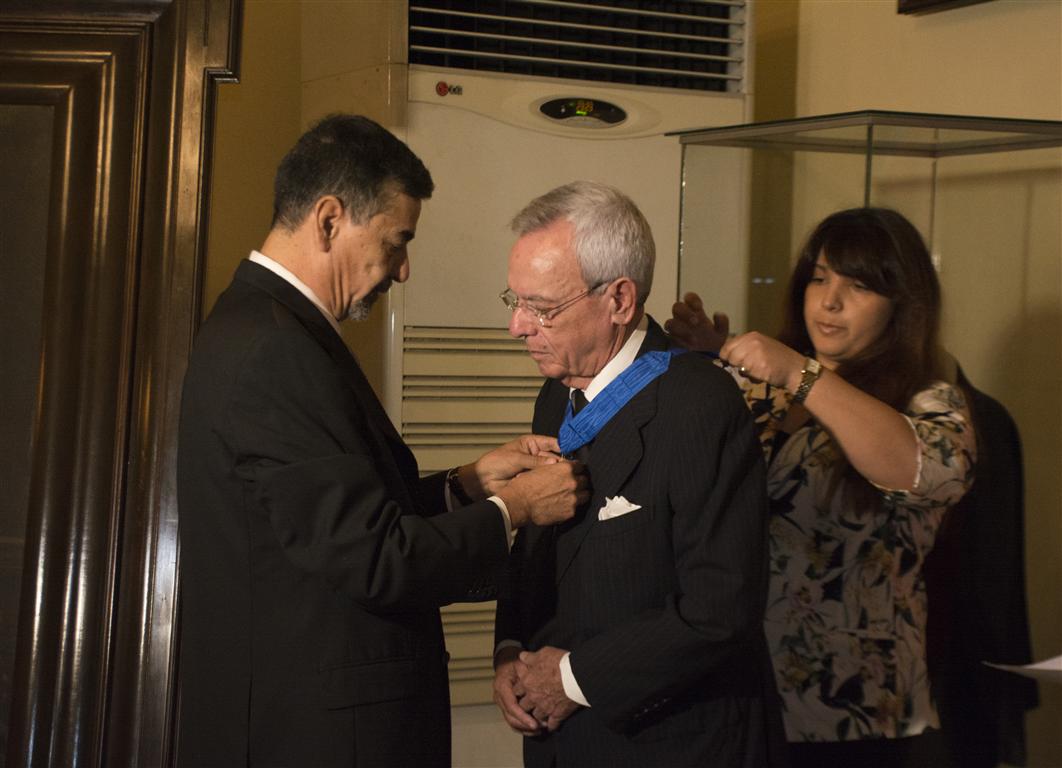 El Doctor Eusebio Leal Spengler recibió oficialmente la Orden al Mérito en el grado de Comendador, otorgada por la República de Chile