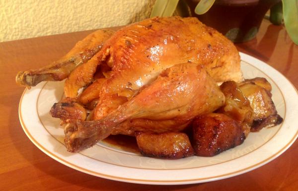 img_pavo_asado_entero_relleno_de_manzana_27873_600