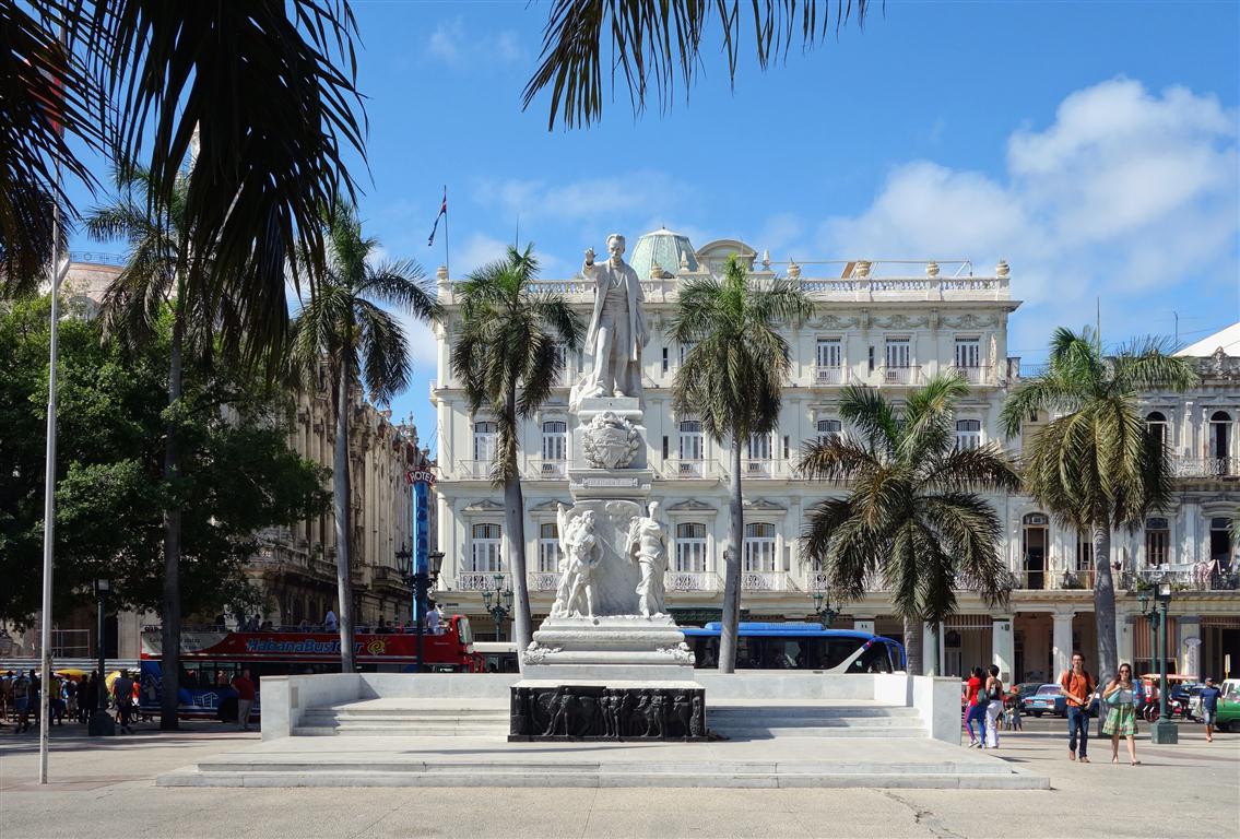 La_havane_parque_central_Jose_Marti (Medium)