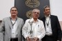 El Doctor Eusebio Leal Spengler (C), junto a Inocente Núñez Blanco (I) y  Luis Sánchez-Harguindey (D), copresidentes de Habanos S.A.   luego de serle otorgado el Premio Habano Honorífico, al Historiador de La Habana, en el marco del XXI Festival del Habano, que tiene por sede el Palacio de Convenciones,  Cuba, el 20 de febrero de 2019. ACN FOTO/Omara GARCÍA  MEDEROS