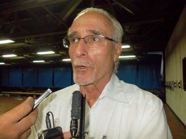 Excelentísimo Señor Eduardo Lorier Sandro, Embajador de Urugüay en Cuba