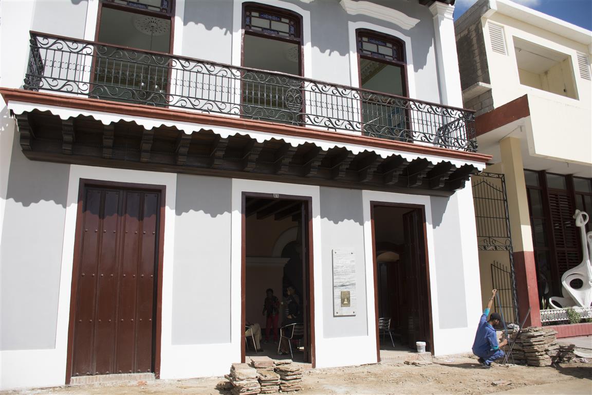 restauracion (Medium)