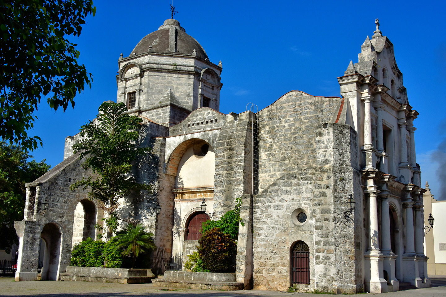 Cuba-Havana-Iglesia-de-San-Francisco-de-Paula-1440x961