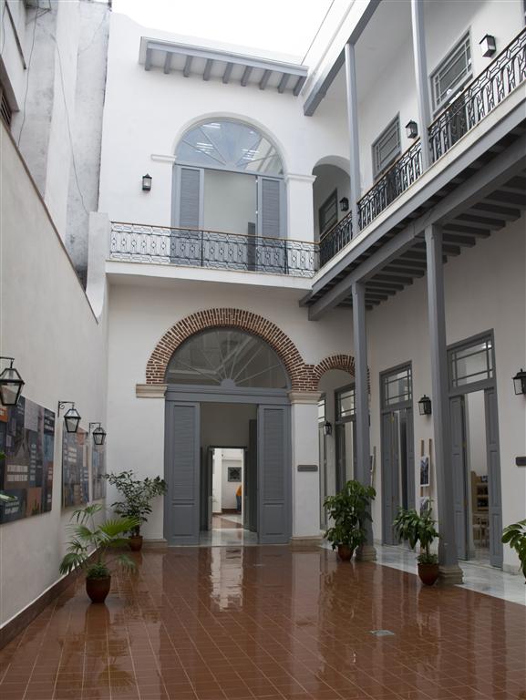 BIBLIOTECA 4 (Medium)