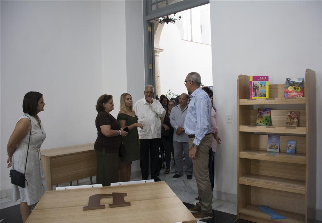 BIBLIOTECA ACTO INAUGURAL 7 (Medium)