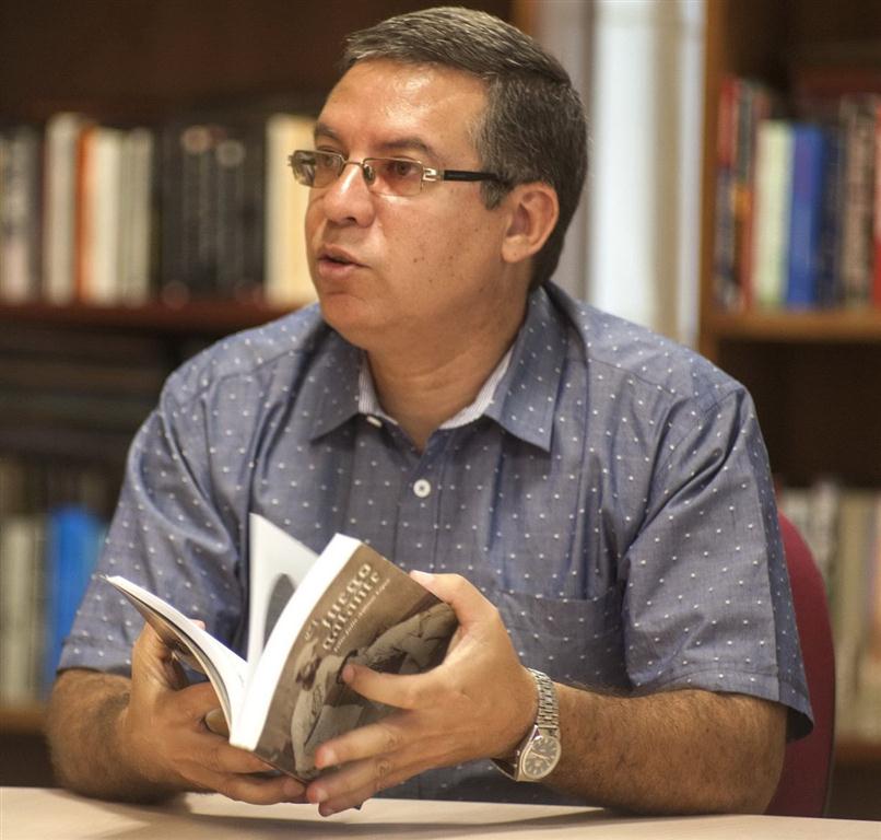 1200px-Doctor_Felix_Julio_Alfonso_Lopez (Medium)