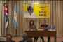 El periodista argentino Marcelo Figueras presenta junto a Cristina Fernández el libro "Sinceramente". Foto tomada de Canal Caribe